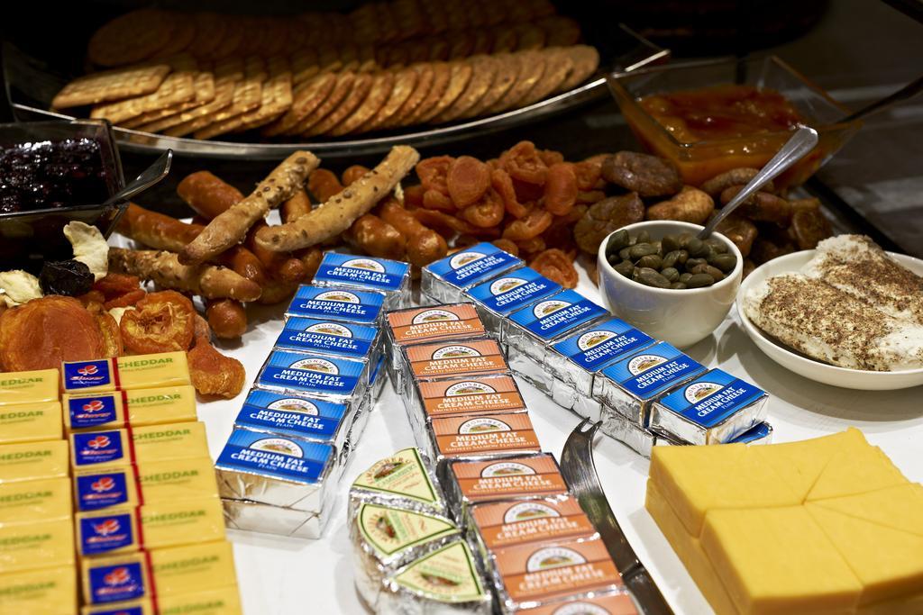 皮蒙特麦特科特约翰内斯堡帝王宫殿酒店 肯普顿帕克 外观 照片